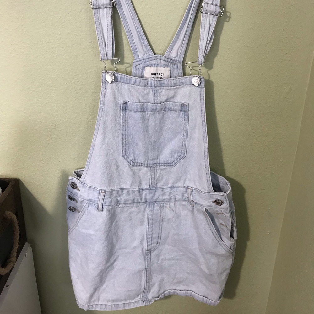 Overall skirt
